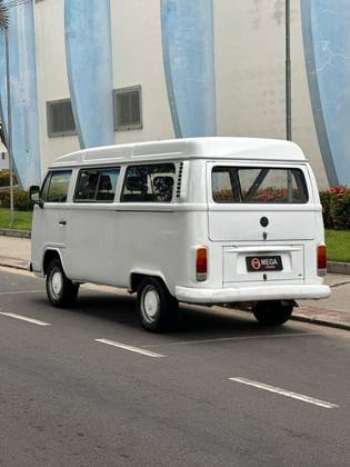 VOLKSWAGEN KOMBI 1.6 MI STD LOTAÇÃO 8V GASOLINA 3P MANUAL VOLKSWAGEN KOMBI 1.6 MI STD LOTAÇÃO 8V GASOLINA 3P MANUAL